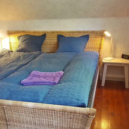 Cosy Farmhouse Dobbelt Bedroom בית אירוח