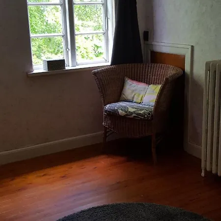 Cosy Farmhouse Dobbelt Bedroom בית אירוח